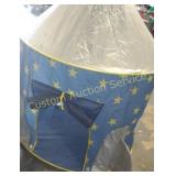 KIDS PLAY TENT W/STAR STRING LIGHTS