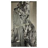 WOMEN'S HOODED CAPE HALLOWEEN 7 PACK