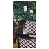 BOX OF OUTDOOR LIGHTS