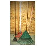 3 leaf rakes