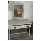 Dresser w/ Mirror