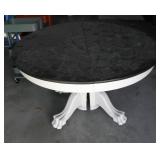 Rount Table w/ Lion Claw Feet