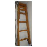 5ft Wooden Step Ladder