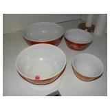 Pyrex Nesting Bowls