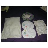 Doilies Pillow Runner