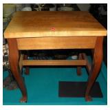 Oak Bench, Queen Anne Legs