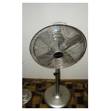 BionAire Oscillating Floor Fan