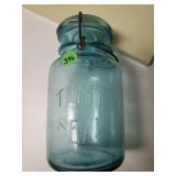 7" Tight Seal Green Jar