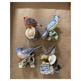 4 SMALL CERAMIC BIRDS