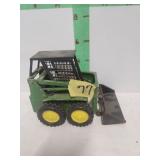 John Deere  1/16th Skidloader