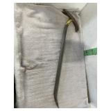 DOUBLE HOOK CROWBAR