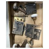 VINTAGE DOOR HARDWARE