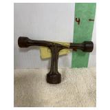 T-HANDLE WRENCH