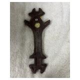 IH WRENCH #1059B