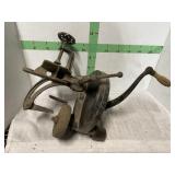 HAND CRANK GRINDER