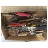 MISC GARDEN TOOLS
