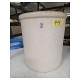 6 gallon crock Good condition