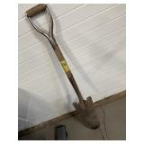Tile spade