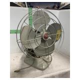 GE Oscilating Fan