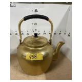 Brass colored teapot 10dia x 10T