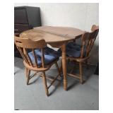 Round dining table 36 w/ 12in leaf