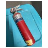 General 2-3/4lbs extingiusher