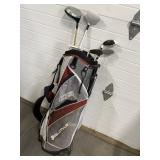 Set of Golf Clubs 6 w/ bag