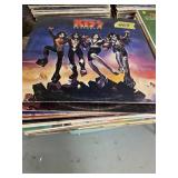 Record albums KISS and BEACH BOYS