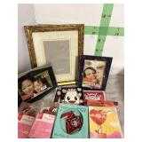 PICTURE FRAMES