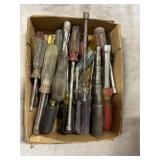 LARGE ASSORTMENT NUT DRIVERS