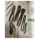FENCING TOOL AND PLIERS