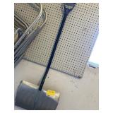 SNOW SHOVEL