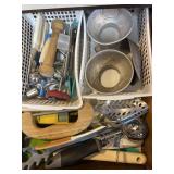KITCHEN UTENSILS