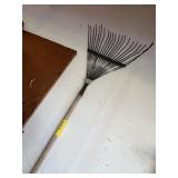 LEAF RAKE