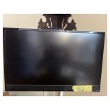 VIZIO TV  24" FLAT SCREEN WITH REMOTE