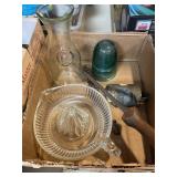 JUICER & VINTAGE KITCHEN UTENSILS