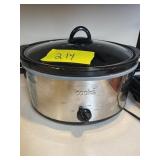 LARGE CROCK POT