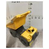 PLASTIC DUMP TRUCK