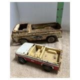 2 JD TRACTORS, 2 TRUCKS (NEED REPAIR)