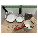 ENAMLEWARE PANS