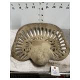 BUCKEYE CAST IRON SEAT (SMALL CRACK)