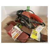 B&D BELT SANDER 3INX21 W/ PADS