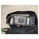 DIGITAL CLAMP METER