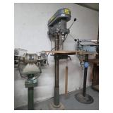 CENTRAL MACHENE 12 SPD DRILL PRESS ON STAND