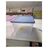 TOTE W/LID 23" X 16" X 14"