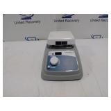VWR HOTPLATE 4X4 CER 120VOLT - NEW NO BOX