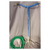 Garden Claw Cultivator & Short Garden Hose Set