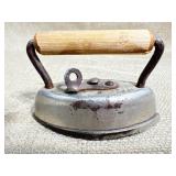 Asbest-O No. 502 Sad Iron with Removable Base