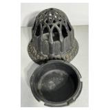 Cast-iron ball string holder w/bottom