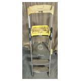 Cosco Aluminum Folding Step Ladder